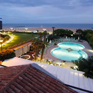 park-hotel-cellini.hotelinveneto.com/