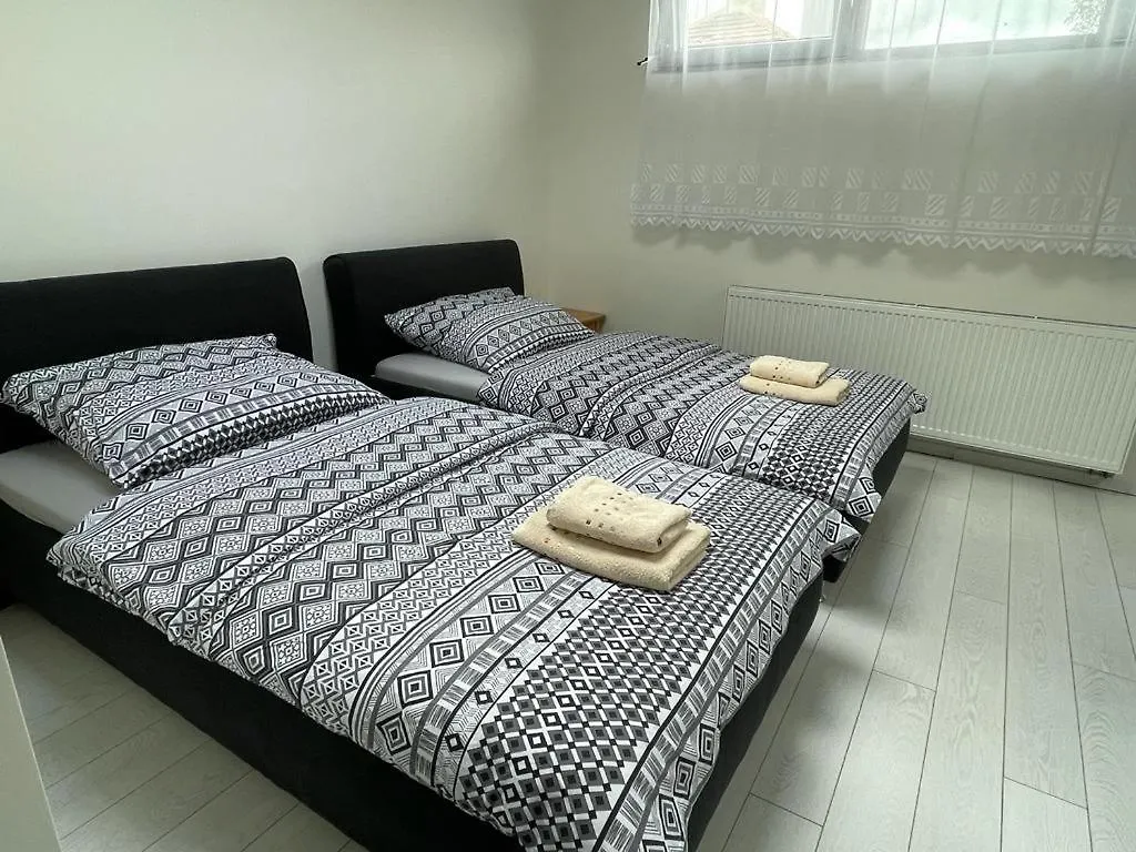 Rumako Apartments Prag Tjekkiet